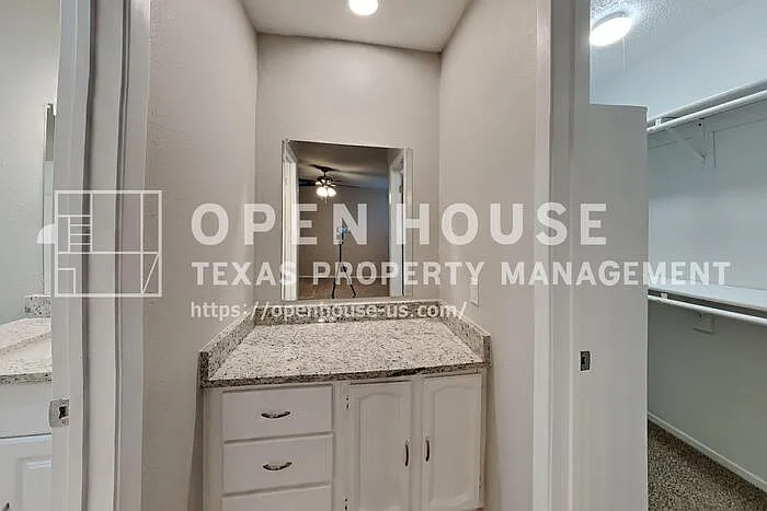 2930 Canis Cir — Photo 10