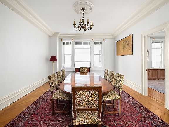 4th image of 850 Park Ave APT 5A