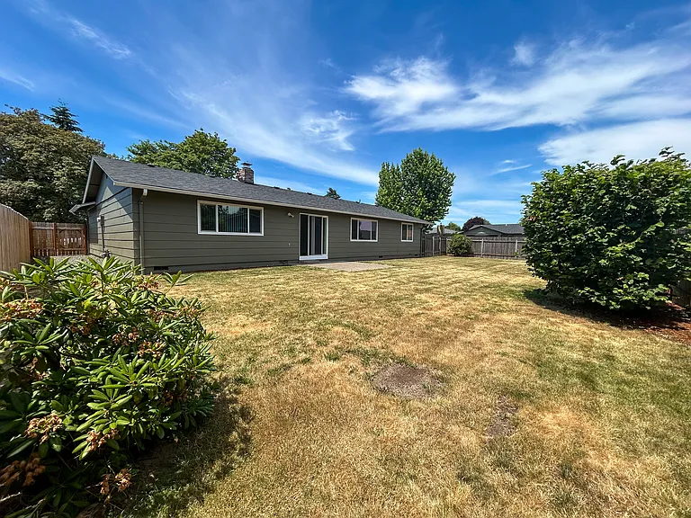1488 Warbler Dr SE — Photo 32