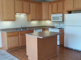 9201 Overlook Ln, Monticello, MN 55362