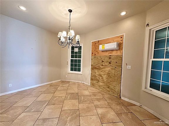 5th image of 2423 E 21st St