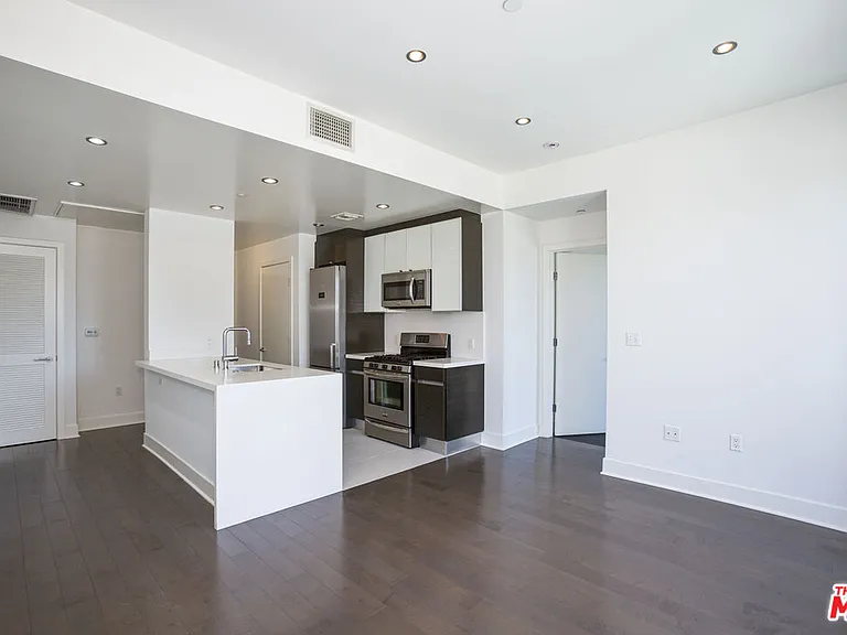 7857 W Manchester Ave #110 — Photo 4