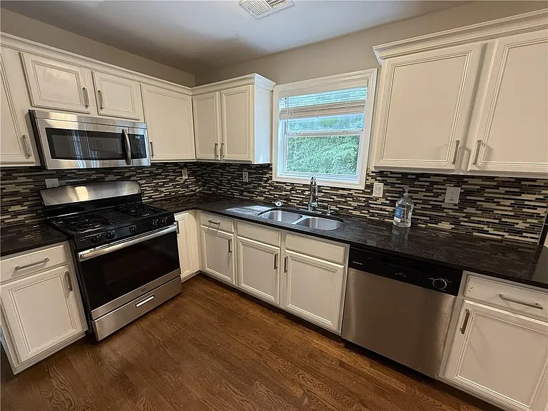 944 Crossing Rock Dr — Photo 11