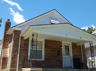 1916 Ewing Ave, Kansas City, MO 64126