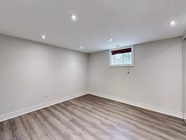 49 Exbury Rd #BASEMENT — Photo 19