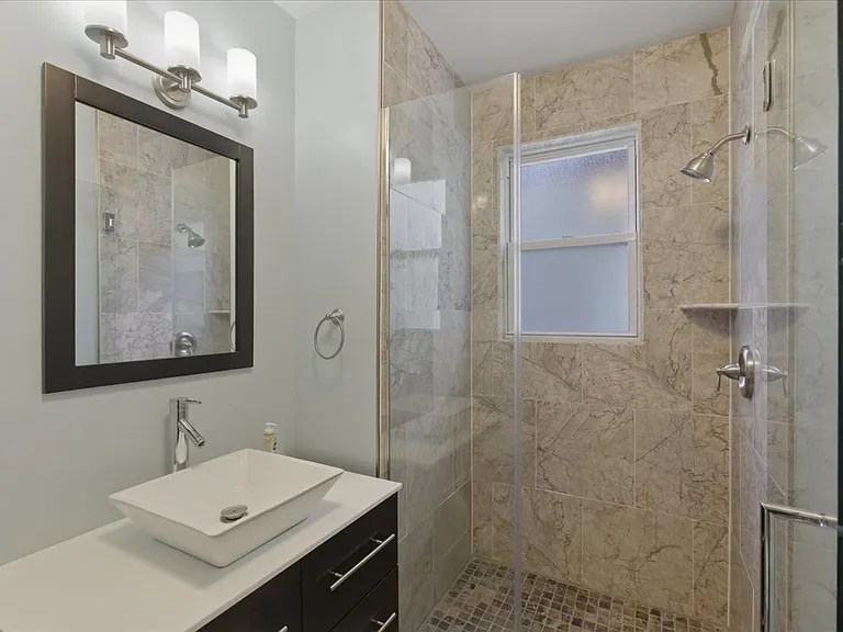 1828 W Berenice Ave — Photo 16