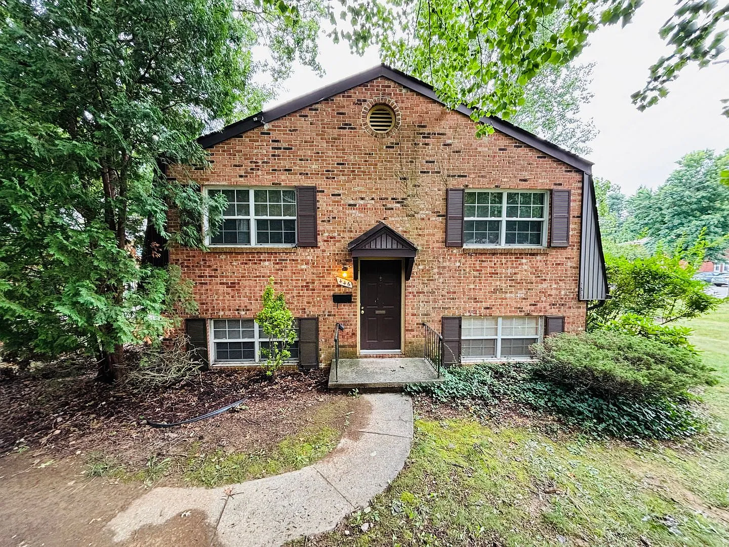 2 Bedroom 1 Bath Townhouse — Photo 1