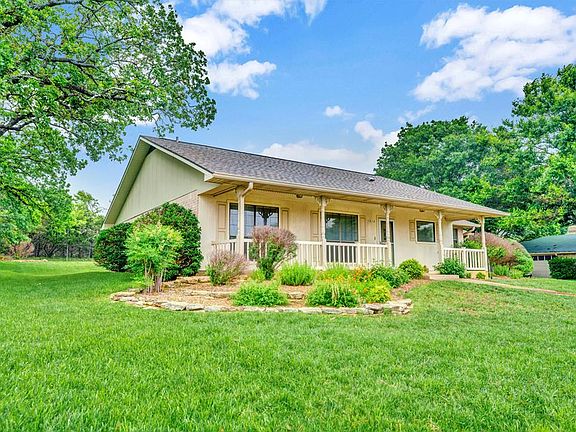 2nd image of 1812 Quailwood Dr