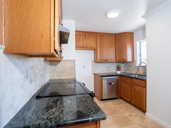 569 E St Unit 14, Chula Vista, CA 91910