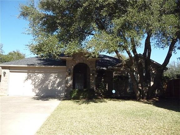 3rd image of 1800 Country Squire Dr