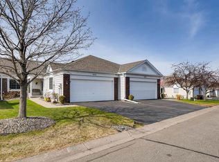 6835 Jenny Ln, Woodbury, MN 55125