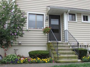 237 Monticello Dr, Branford, CT 06405