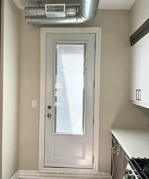 259 Gerrard St E #2A — Photo 7