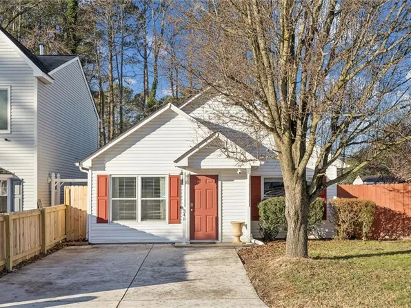 348 Pear Ridge Cir, Newport News, VA 23602