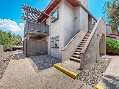6095 McKinney Dr NE, Albuquerque, NM, 87109