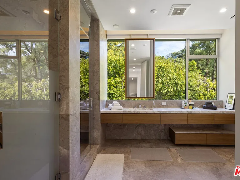 1401 Londonderry Pl — Photo 17