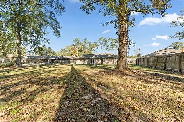 602 Susan Dr — Photo 6