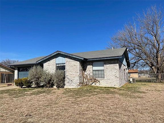 2nd image of 3805 Griffin Dr