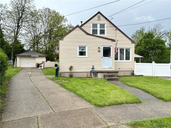 396 Weimar St, Buffalo, NY 14206