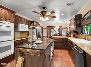 32 Green Lake Dr, Red Bank, NJ