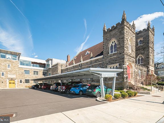 4th image of 7111 Germantown Ave #403