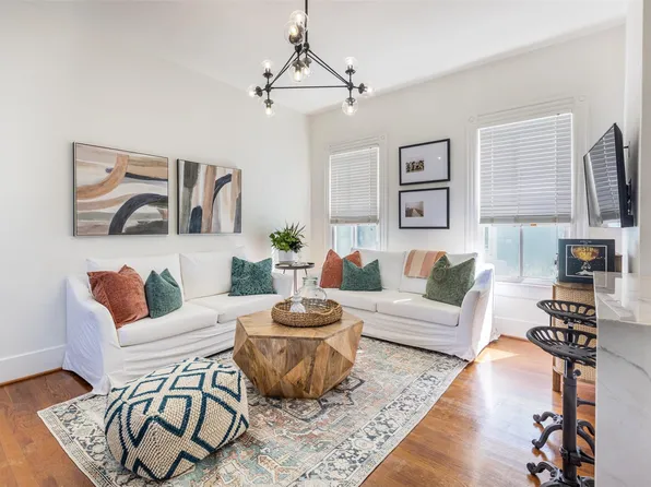 3027 Avenue O 1/2, Galveston, TX 77550