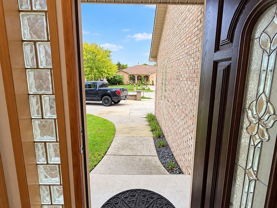 437 N Charlesworth St, photo 5