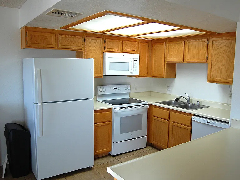 439 Mesa Blvd #201 — Photo 6