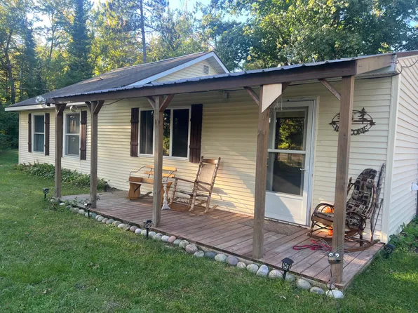 9210 County Road 489, Atlanta, MI 49709