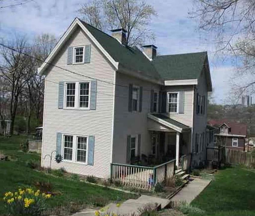 2nd image of 335 10th Ave