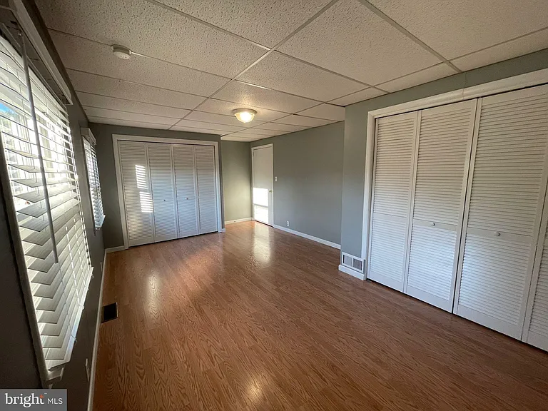 895 Lower Ferry Rd — Photo 17