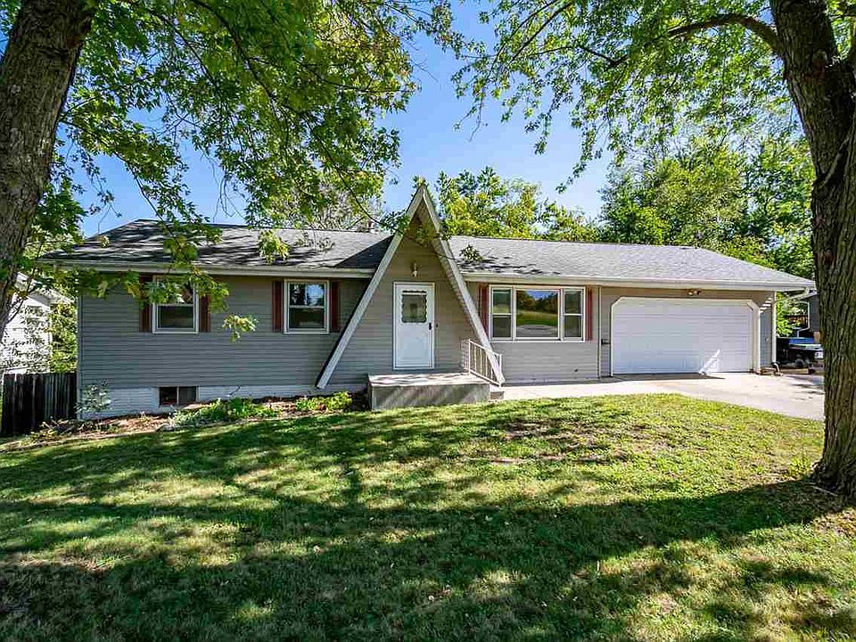 3128 Sandy Beach Rd NE, Solon, IA 52333 Zillow