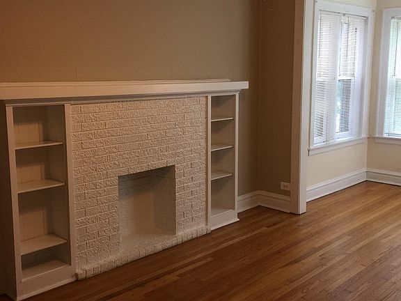 4th image of 211 Pleasant St APT C