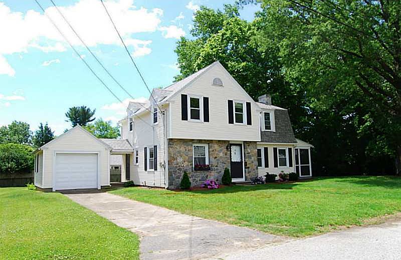 20 Beaumont St Rumford RI 02916 Zillow