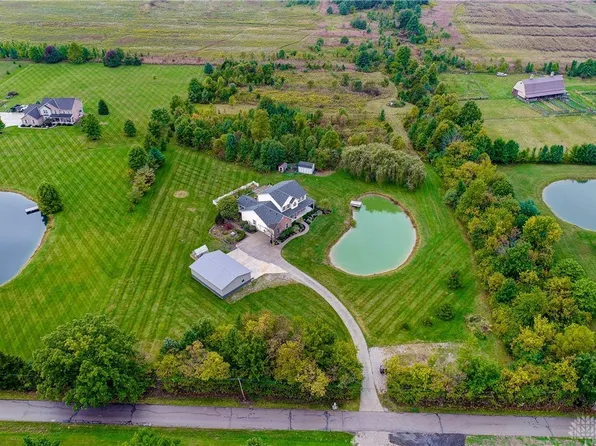 101 S Nixon Camp Rd, Oregonia, OH 45054