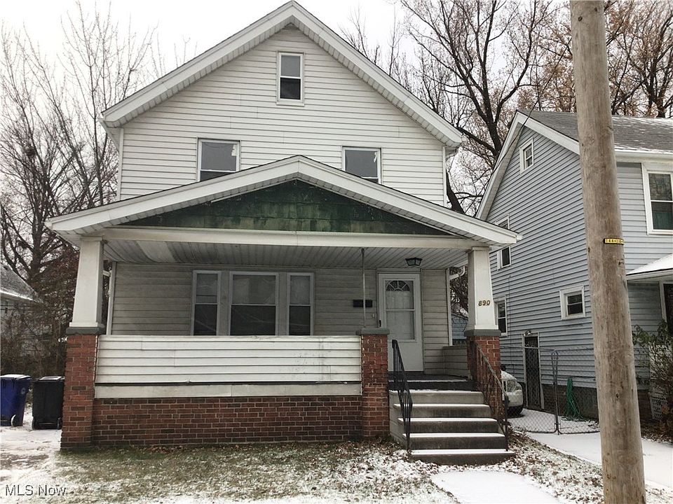 1st image of 890 E 130th St