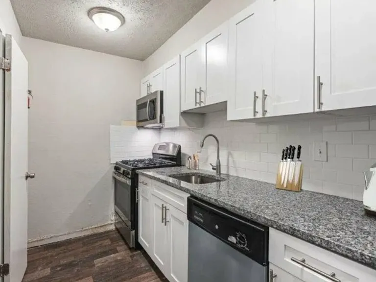 2571 Candler Rd — Photo 28