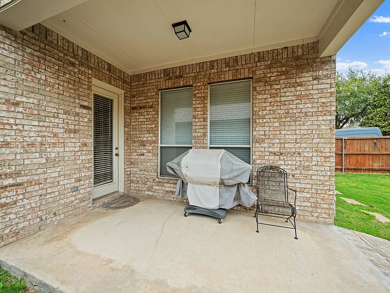 1571 Coastal Dr — Photo 30