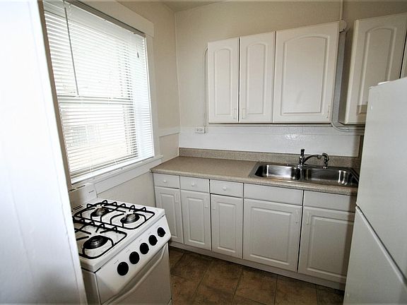 4th image of 1115 N Logan St APT 111