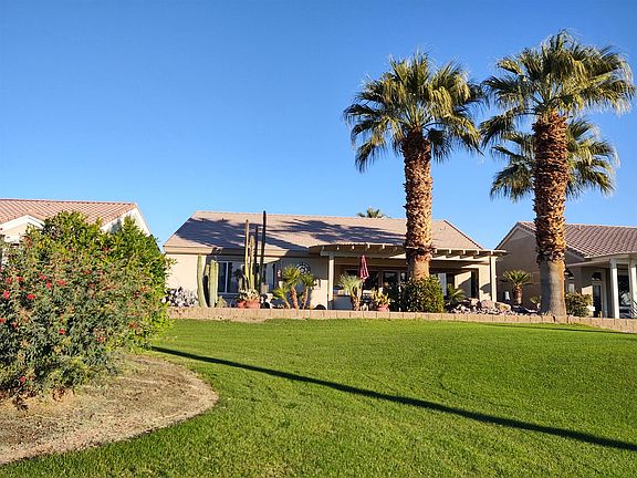 2nd image of 78257 Gray Hawk Dr