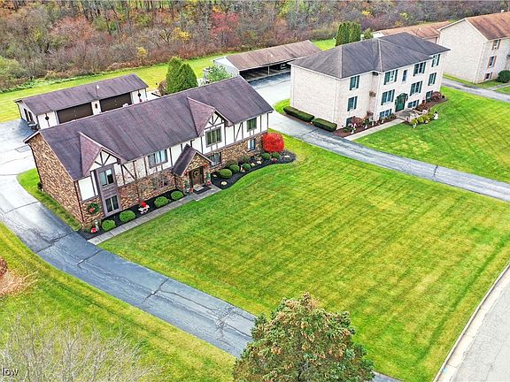 3rd image of 906 Pearson Cir Unit 4