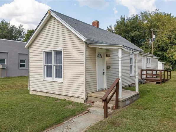 903 W Valley St, Saint Joseph, MO 64504