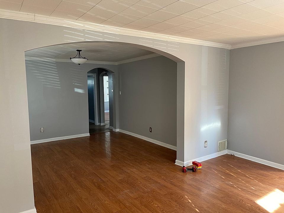 1st image of 5023 Ulena Ave