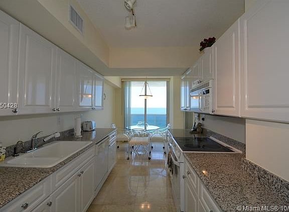 4th image of 16711 Collins Ave APT 1607