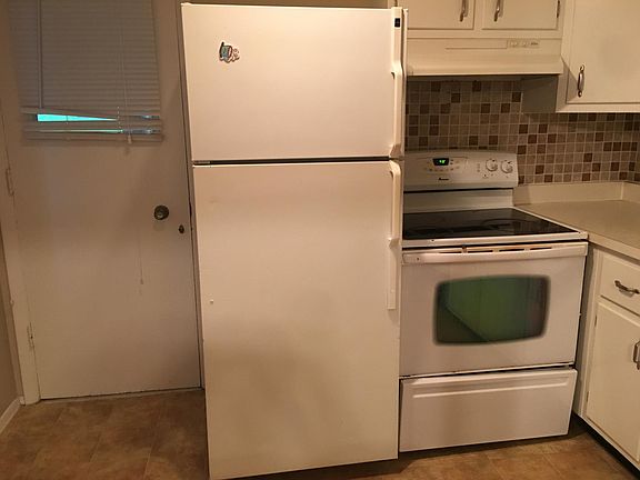 5th image of 7420 Hazelcrest Dr Unit 379