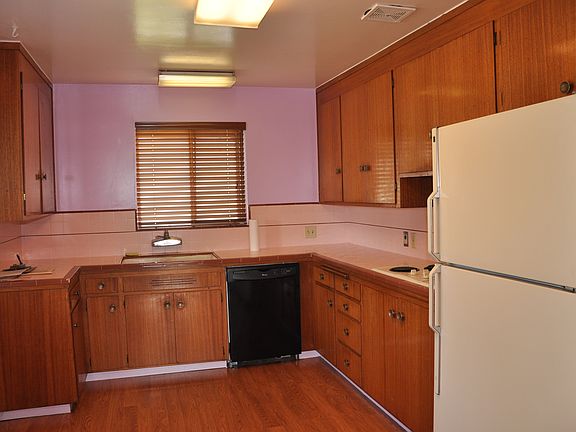 2nd image of 6112 Jordan Ave