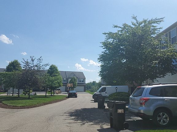 5th image of 141 Kensington Dr