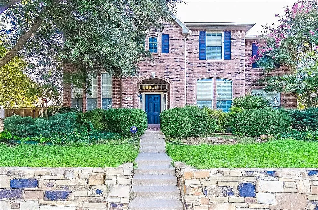 4 bed, 2804 sqft, $3,200 — Photo 1
