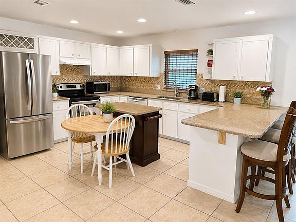 2nd image of 3430 TAMARIND DRIVE