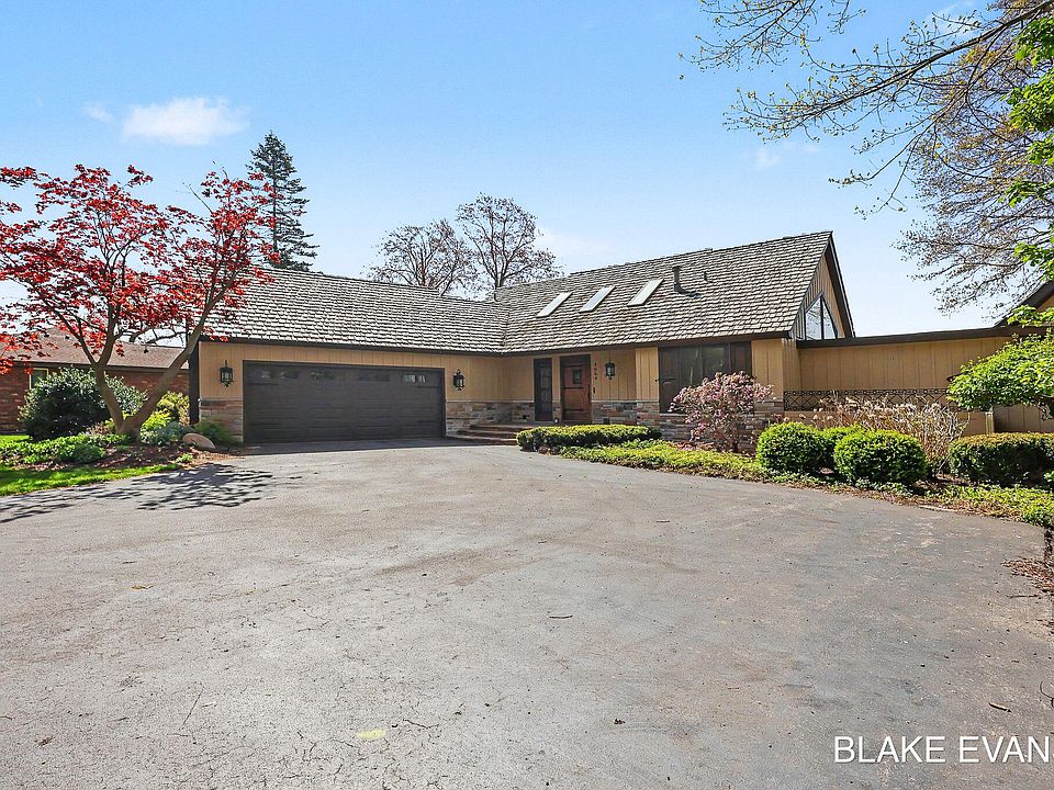 1st image of 4069 Forest Point Dr